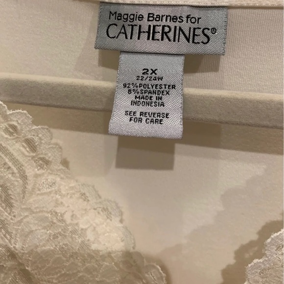 Maggie Barnes for Catherines Sleeveless Top - Picture 5 of 5